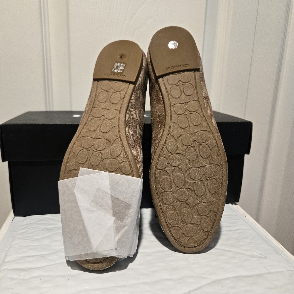 Coach Benni SIG JACQ FLAT SIZE 7B - Picture 5 of 8